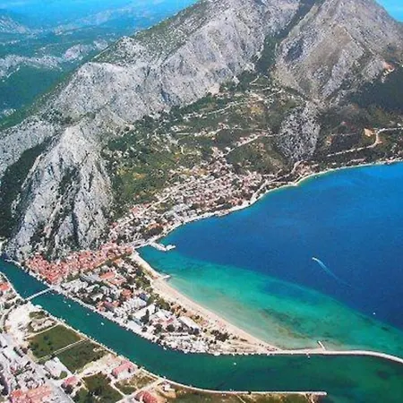 Tafra 4 Apartman *